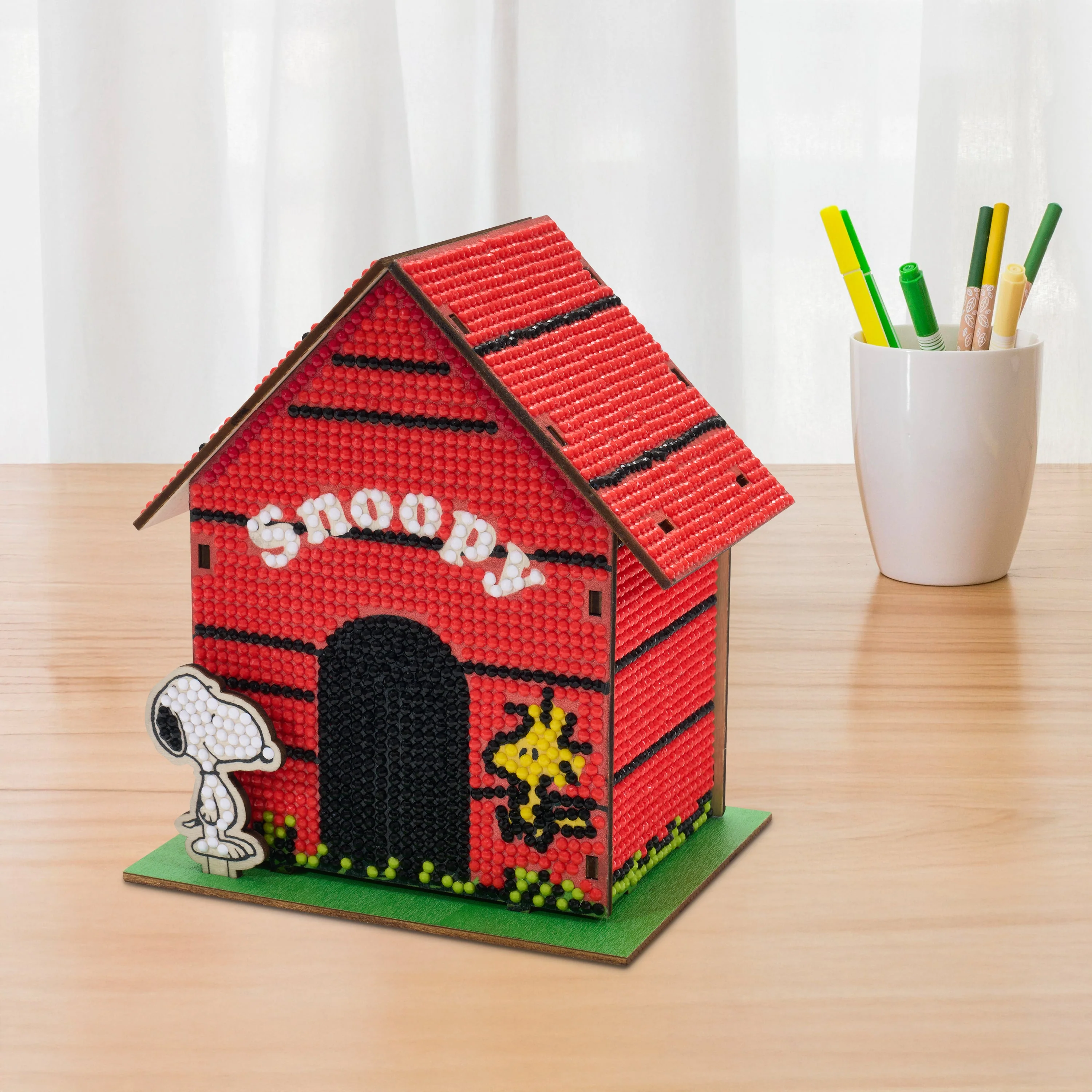 Gem House - Snoopy™ - Image 2